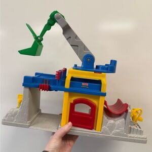 Fisher-Price Little People Quarry- sounds do work
